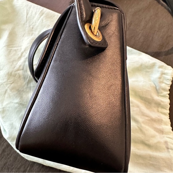 Womens Off-White Burrow 22 Cutout Leather Crossbody Bag Guaranteed Authentic - Picture 8 of 10